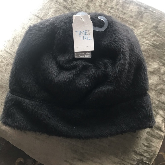 NWT Beanie and Scarf Set - Picture 2 of 2